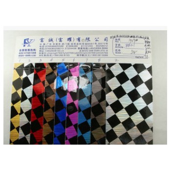 现货供应 皮料贴膜镭射PVC 皮料印花菱形格子图案皮革 箱包面料图1