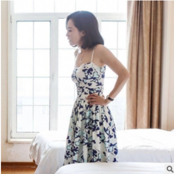 小丈夫同款女主角商场同款夏季吊带修身连衣裙明星同款 一件代发