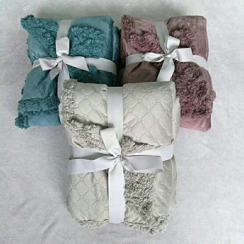 bo<em></em>nded blanket