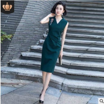 夏季宴会小晚礼服女2019新款时尚简单大方名媛修身显瘦连衣裙爆款图1