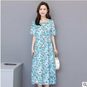 夏天连衣裙2019年新款流行大码中老年女装夏装季妈妈气质复古裙子图1