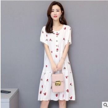 夏天连衣裙2019年新款流行中老年女装夏装季白色妈妈气质棉麻裙子图1
