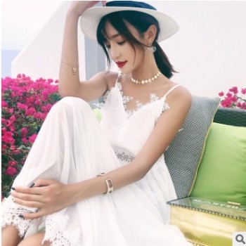 新春2019新品气质甜美吊带V领雪纺蕾丝仙女连衣裙沙滩度假裙图1