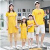 韩版夏季亲子装2019新款短袖网纱母女连衣裙一家三四口家庭装批发