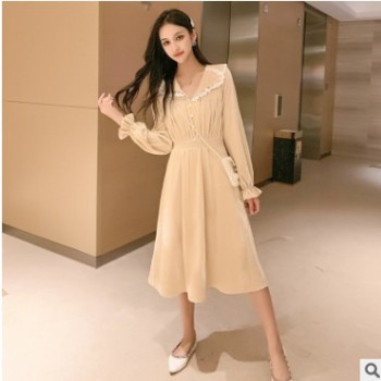 长袖连衣裙2019新款女秋气质超仙裙娃娃领韩版宽松过膝很仙的裙子图1