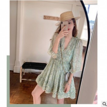 毫无色差抖音2色 碎花连衣裙2019新款夏很仙的法国小众桔梗裙子女图1