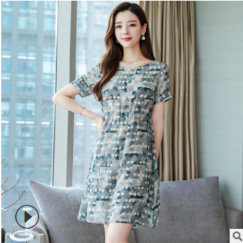 2019夏季新款真丝女装短袖连衣裙印花桑蚕丝中长款收腰宽松裙子
