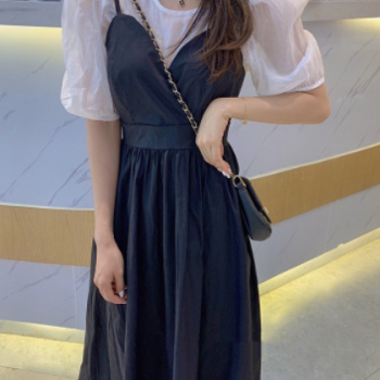 [与恩君]A392韩版v领吊带连衣裙女高腰大摆裙+短袖T恤上衣两件套