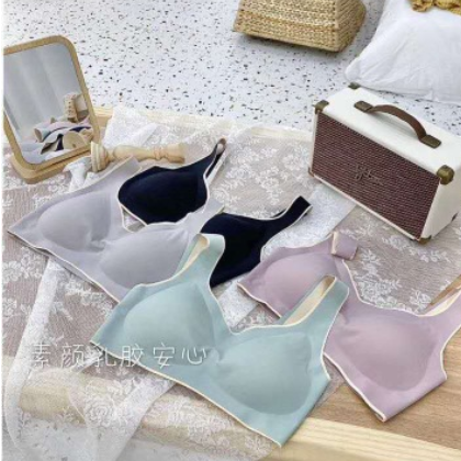 爆款无痕素颜乳胶内衣简约自然奢华乳胶背心式无钢圈运动睡眠文胸图3