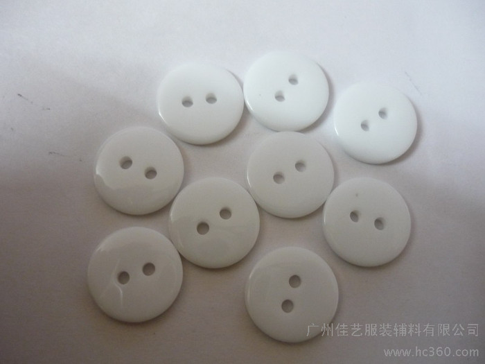 供应KAYA16/18L服装辅料树脂纽扣/9MM 1CM图1