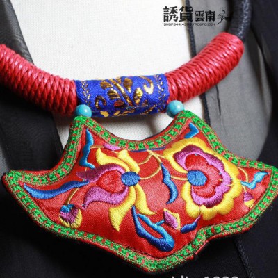 民族风原创手工饰品 蜡线棉麻单面刺绣元宝荷包 项圈 项链