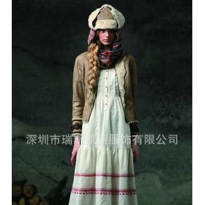 【谜底】国际一线品牌女装尾货 自然棉麻为主 折扣 羽绒服