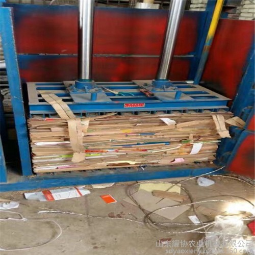 在线**纸壳液压打包机 棉纱手套压包机 小型塑料瓶捆扎机图2