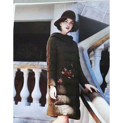 宝莱国际羽绒服大码冬装折扣尾货女装批发武汉惠品大码宝莱国际羽绒服尾货批发图6
