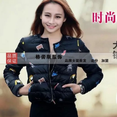 供应一线知名畅销品牌欧时力女式风衣/大衣/羽绒服折扣批发、原单图8