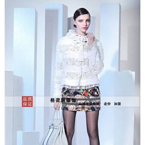 供应品牌女装深圳慕之淇女式羽绒服/风衣/大衣折扣低价批发/厂家一手原单图8