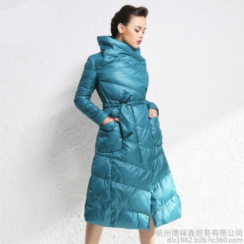 德禄鑫 维伊2014冬季香港时尚羽绒服品牌折扣女装尾货批发图8