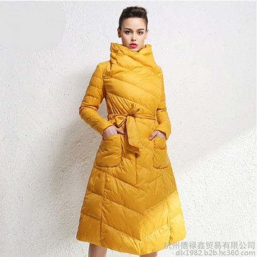 德禄鑫 维伊2014冬季香港时尚羽绒服品牌折扣女装尾货批发图4
