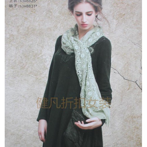 一线品牌折扣女装棉衣大衣羽绒服,时尚秋冬库存尾单开店货源进货拿货,折扣服装连衣裙图3
