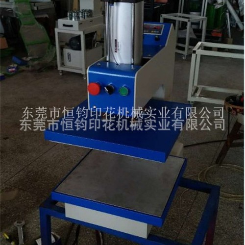 恒钧烫标机_东莞烫标机内衣内裤商标压烫机38*38图3