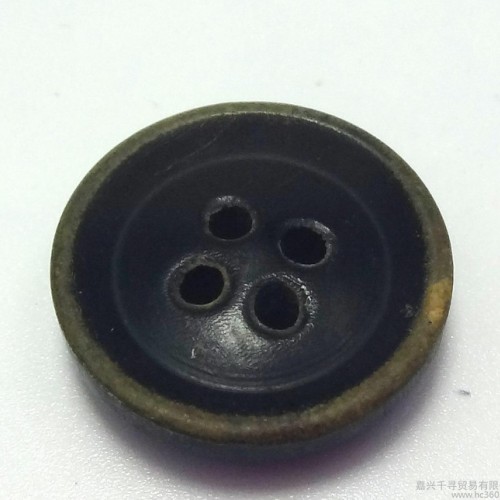 自产牛角扣 天然环保细边四眼烧边真牛角钮扣  西装衬衫扣子图1