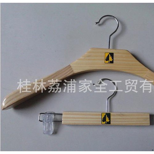 豪华西装衣架 服装店 木衣架 松木环保衣架 拼肩实木衣架图2
