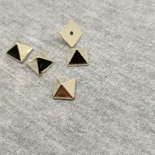 金泰钮扣_服装配件_鞋材饰品_卫衣外套服装辅料生产图5