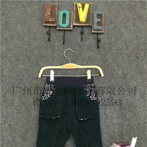 品位鸟品牌折扣童装库存r字卫衣图5