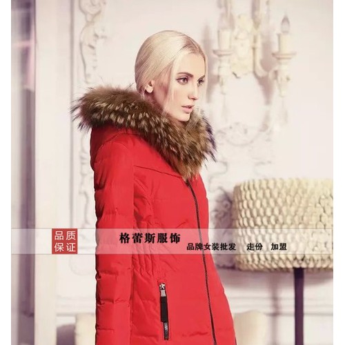 供应时尚休闲品牌女装折扣批发名歌羽绒服风衣库存 女式风衣/大衣折扣图4
