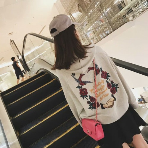 女装服装 宽松卫衣 流行女装 新款女装图3