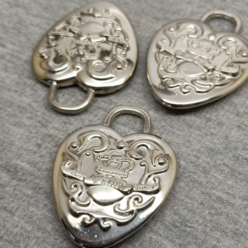 金泰钮扣_服装配件_冬衣配饰_毛衣风衣服装配饰生产图1