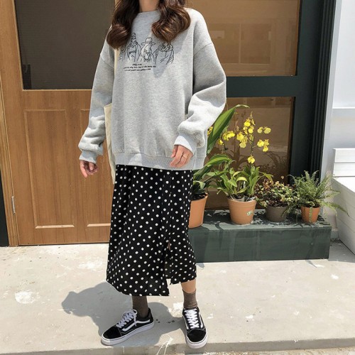 欢喜 秋季新款宽松圆领套头卫衣女图5