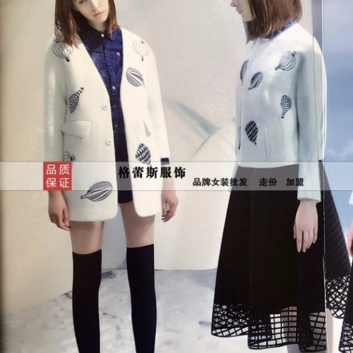 洛呗一棒球服大码夹克春秋冬装韩版长袖开衫短款外套 加厚卫衣图5