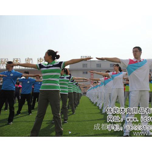 供应格仑堡伟民风衣服装团购图1