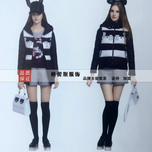 2015年洛呗一新款秋冬装女式风衣/大衣图5
