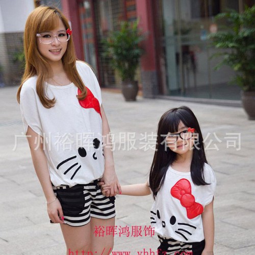 2014亲子装_亲情装_品牌亲子装专卖 - 裕晖鸿服装- 品牌保证图2