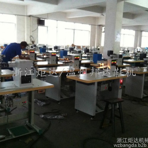 浙江炬达 温州邦达 JD-292A 皮革上胶折边机 工业缝纫机 鞋厂自动上胶折边机 包边机图3