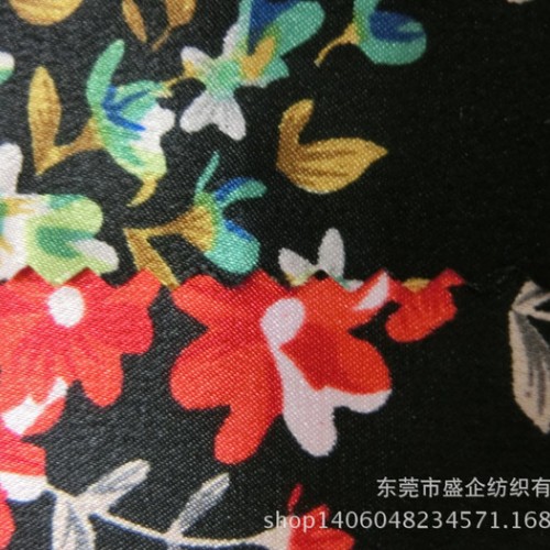新款仿真丝怀旧印花 中年女士睡衣连衣裙面料 品质保证图1