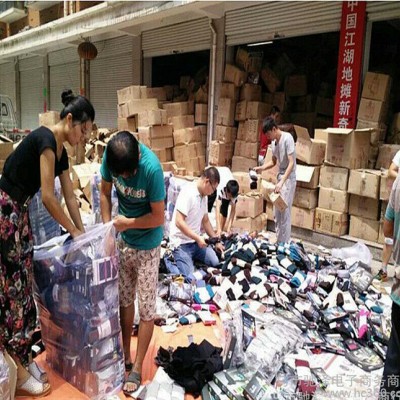 2016跑江湖地摊热卖产品10元两条 5元一条模式打底裤 送广告录音