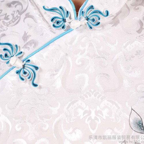2013 时尚改良手工盘扣蓝花短袖唐装短旗袍图1