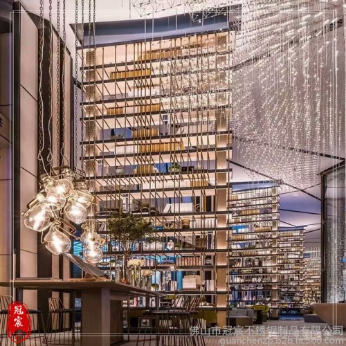 制作不锈钢玫瑰金镜面展示架订做 展示架设计服装店展示架图6