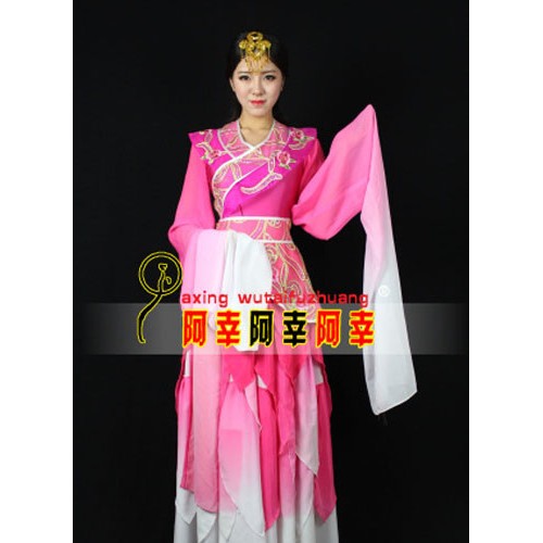 各种服装设计的特点图2