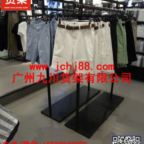 服装加盟，服装店，服装设计，KM男装,服装货架,货架,店面装修,装修设计图8