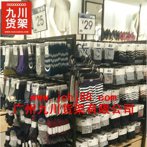 服装加盟，服装店，服装设计，KM男装,服装货架,货架,店面装修,装修设计图5
