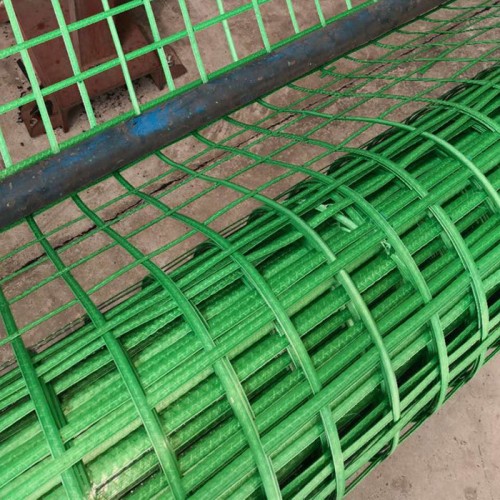 山东厂家现货双向经编涤纶土工格栅 修路用路基加筋PET涤纶格栅可定制型号图2