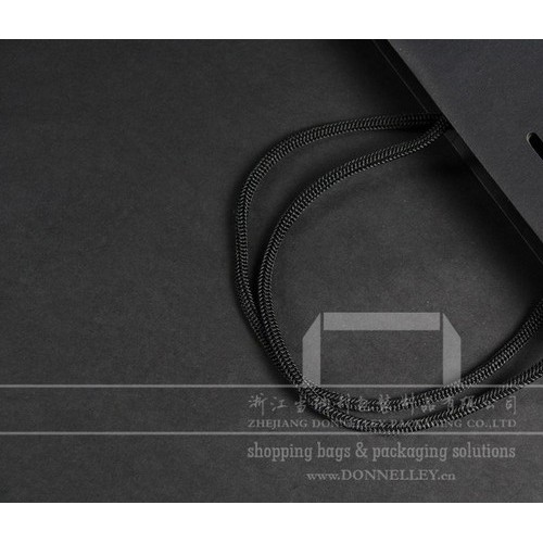 保时捷设计Porsche Design购物袋，压纹礼品袋+烫银纸袋+凹凸服装袋，定做 品黑卡纸包装袋图2