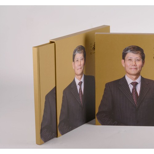 提供深圳周边企业画册、服装画册、说明书画册、铜版纸画册设计印刷图6