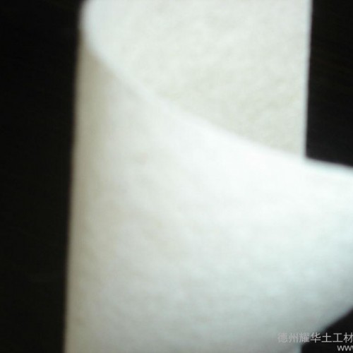 哪里生产两布一膜涤纶针刺300g土工布图1