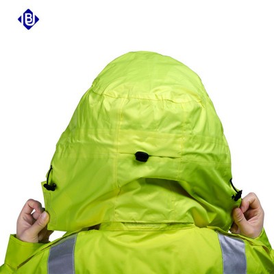 雨豹牌 荧光黄雨衣UB-024型号 中长款  里衬为涤纶绸 可隐藏可拆雨帽 可定制