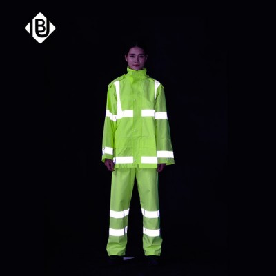 雨豹牌  救援服UB-002型号 有荧光黄和橙色可选  环保PU涂层  可隐藏雨帽 涤纶绸里衬 可定制